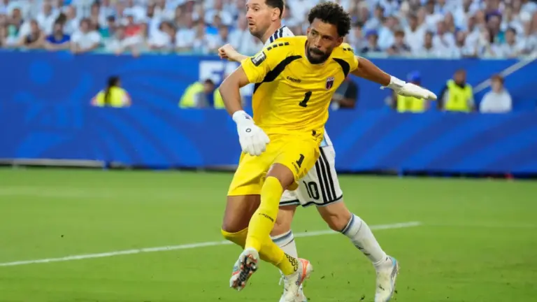 Colo Colo, en vilo por el retraso inesperado en la llegada de Vozinha a Chile
