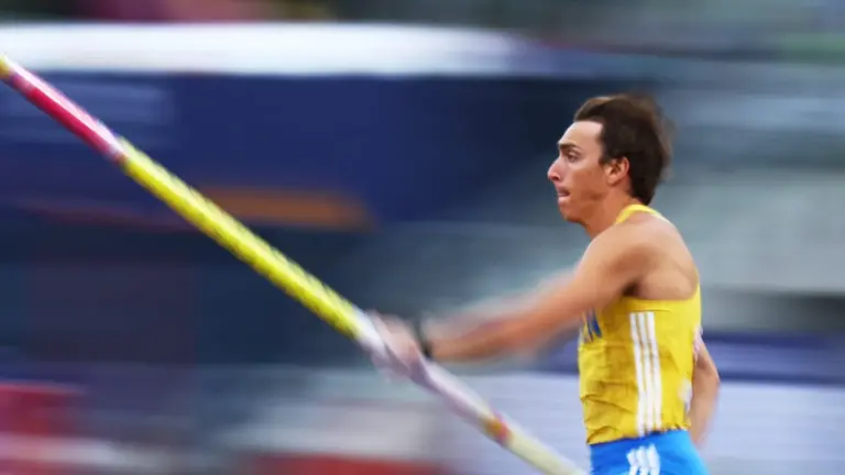 Duplantis vuelve a reinar en los cielos de Europa - MARCA