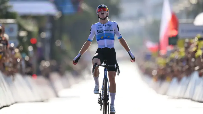 Vollering ataca en un muro, gana la etapa del Tour de Francia y se viste de amarillo | Ciclismo | Deportes - EL PAÍS