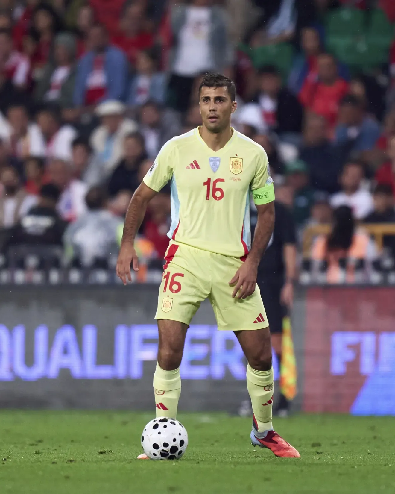 Rodri, en un partido de la selección española.