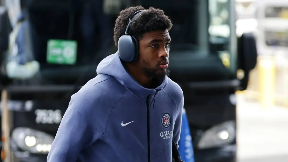 Mbaye, titular en varios partidos con el PSG a los 17 años